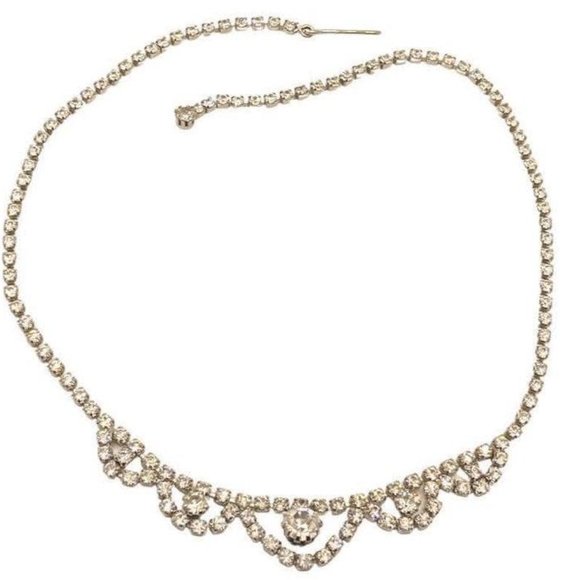 Vintage Rhinestone Necklace with shepherds hook clasp - Picture 3 of 10